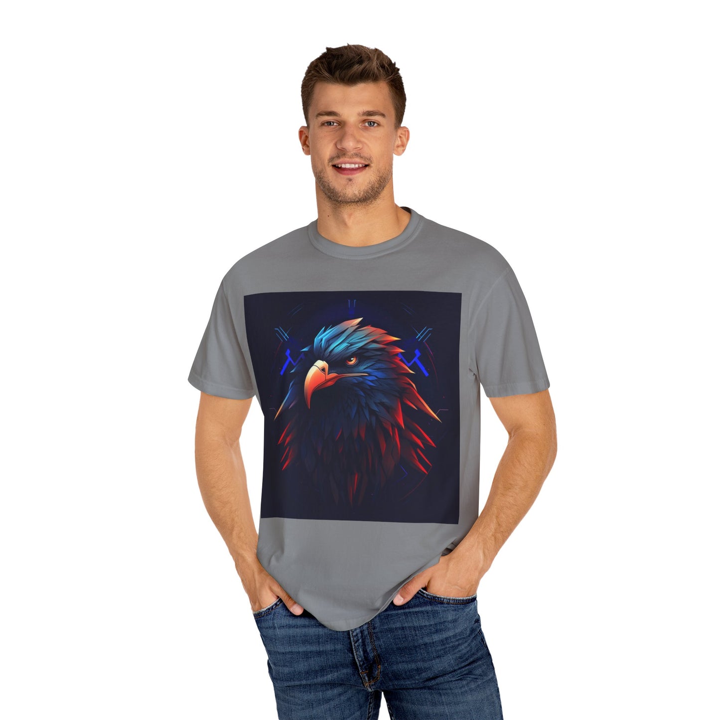 Eagle Graphic Unisex T-Shirt - Bold & Unique Design for Animal Lovers