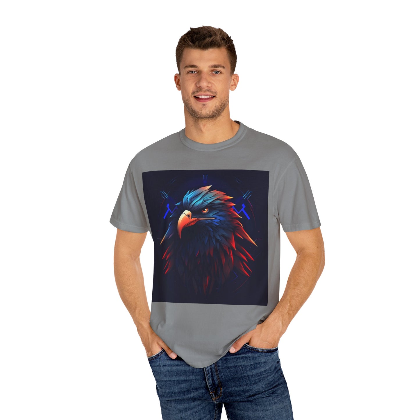 Eagle Graphic Unisex T-Shirt - Bold & Unique Design for Animal Lovers